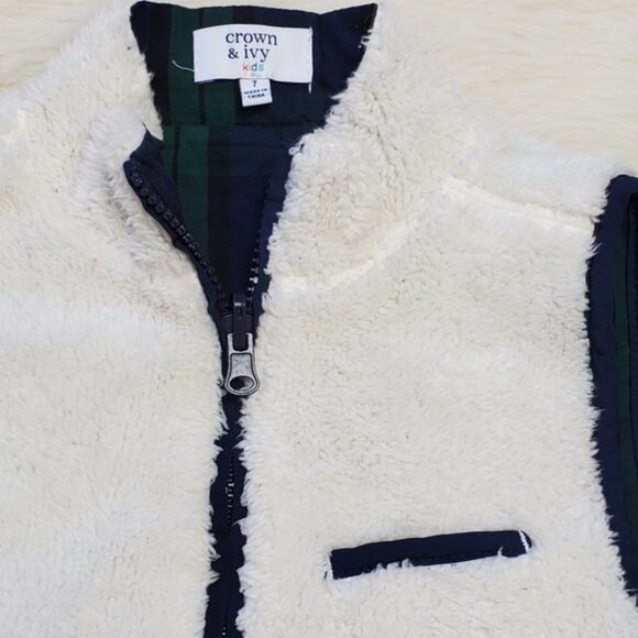 Crown & Ivy Kids Sheep Vest | 7 - Picture 4 of 8